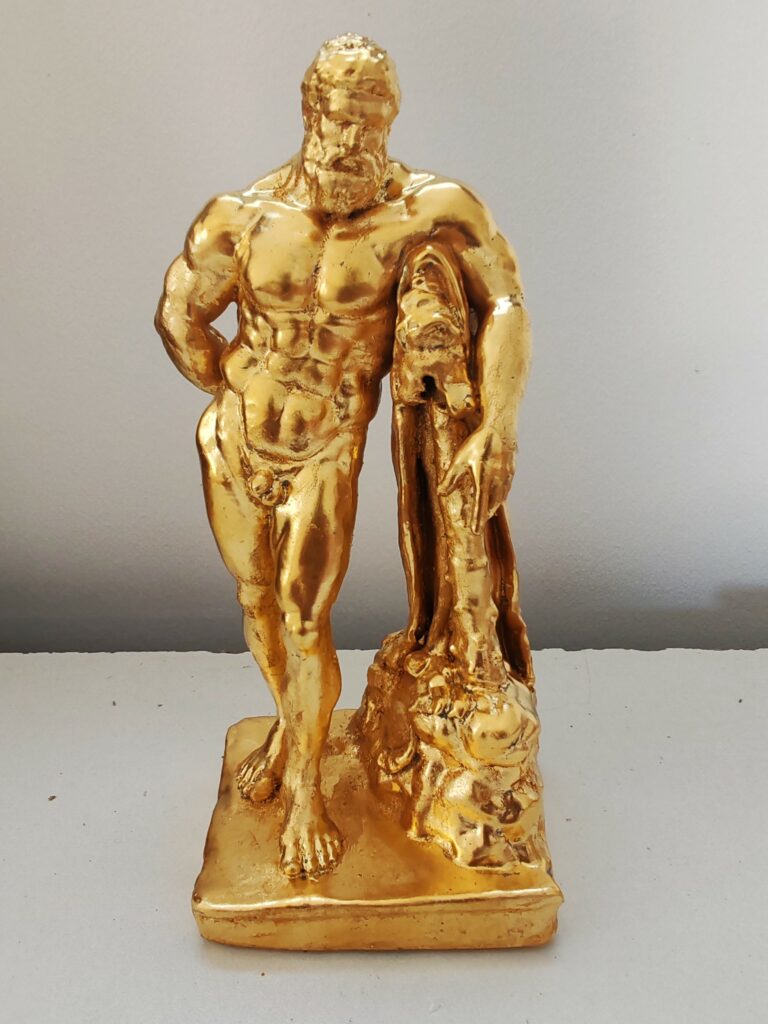 Statuette d'Hercule, feuilles d'or 24 carats sur résine, reproduction en 3D de l'Hercule dans la cour du château de Vaux le Vicomte